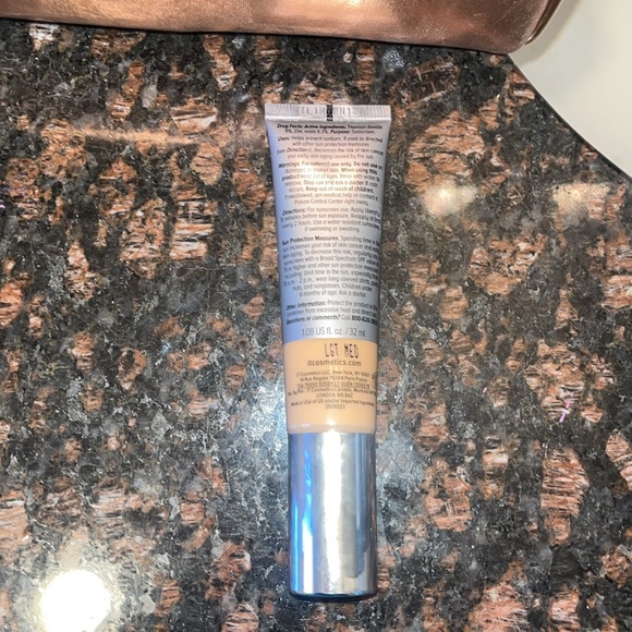 IT Cosmetics Your Skin But Better CC Cream Shade Light Medium - Picture 2 of 4